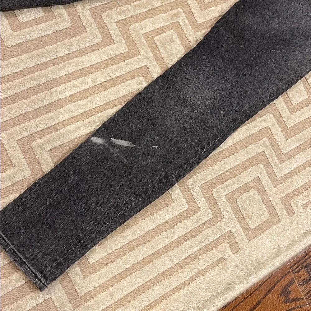 J BRAND GRAY JEANS